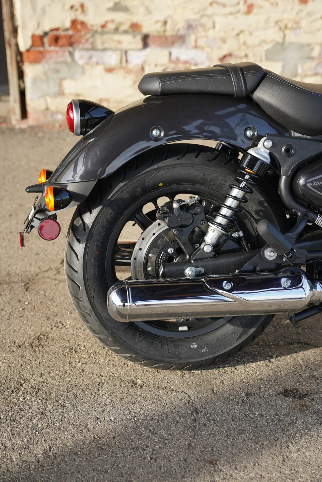 DSC05599 2027 Royal Enfield Super Meteor 650 - Astral Black