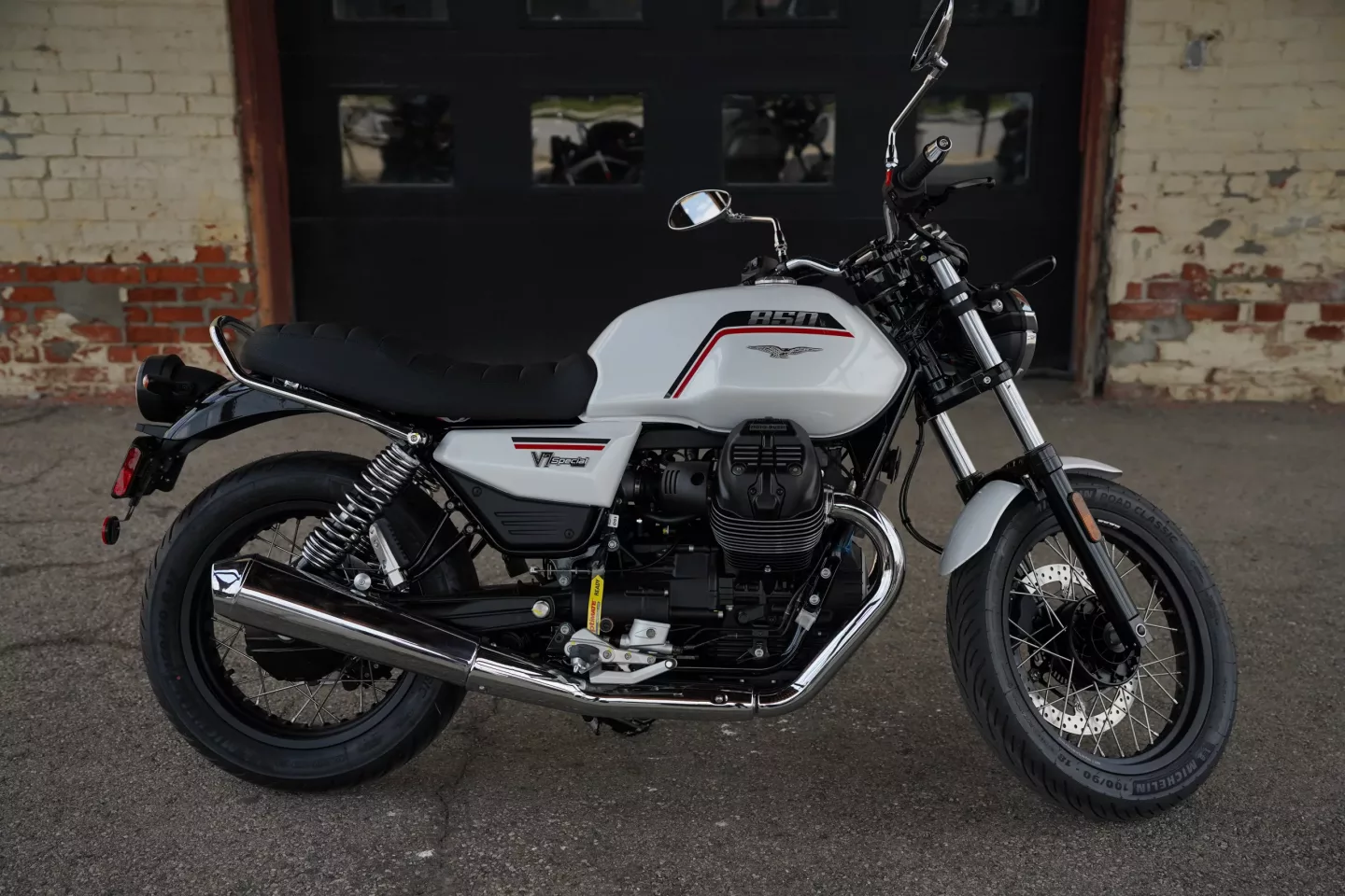 2026 Moto Guzzi V7 Special - White 1969