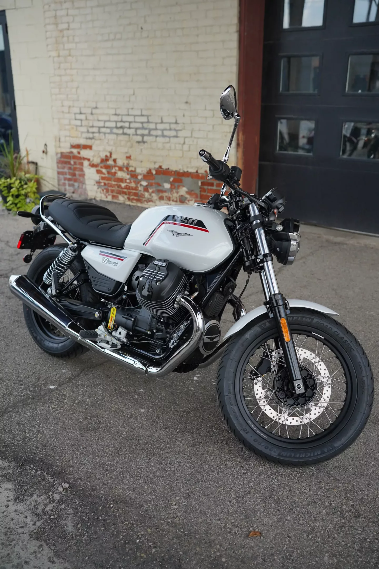 2026 Moto Guzzi V7 Special - White 1969