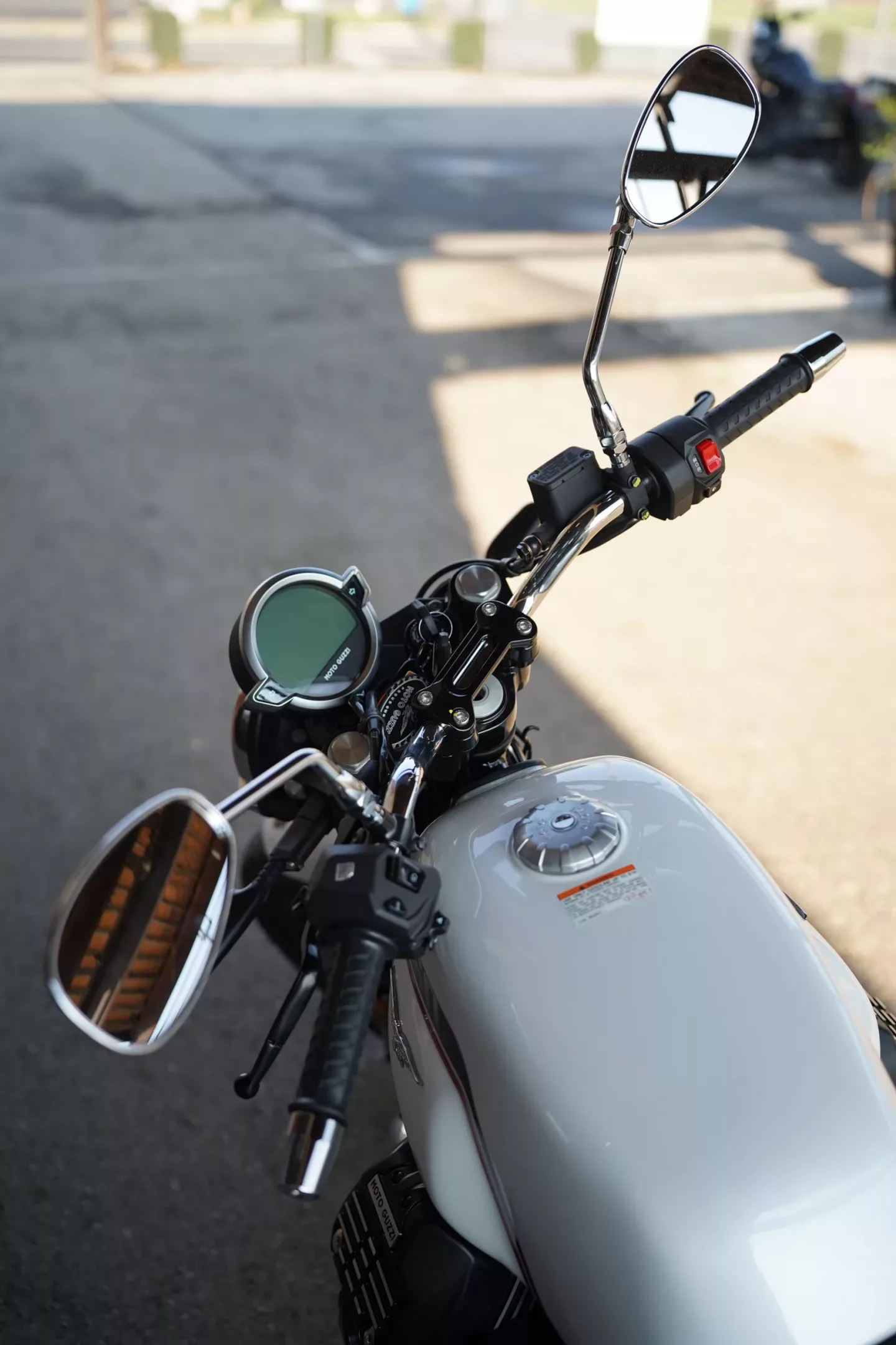 2026 Moto Guzzi V7 Special - White 1969