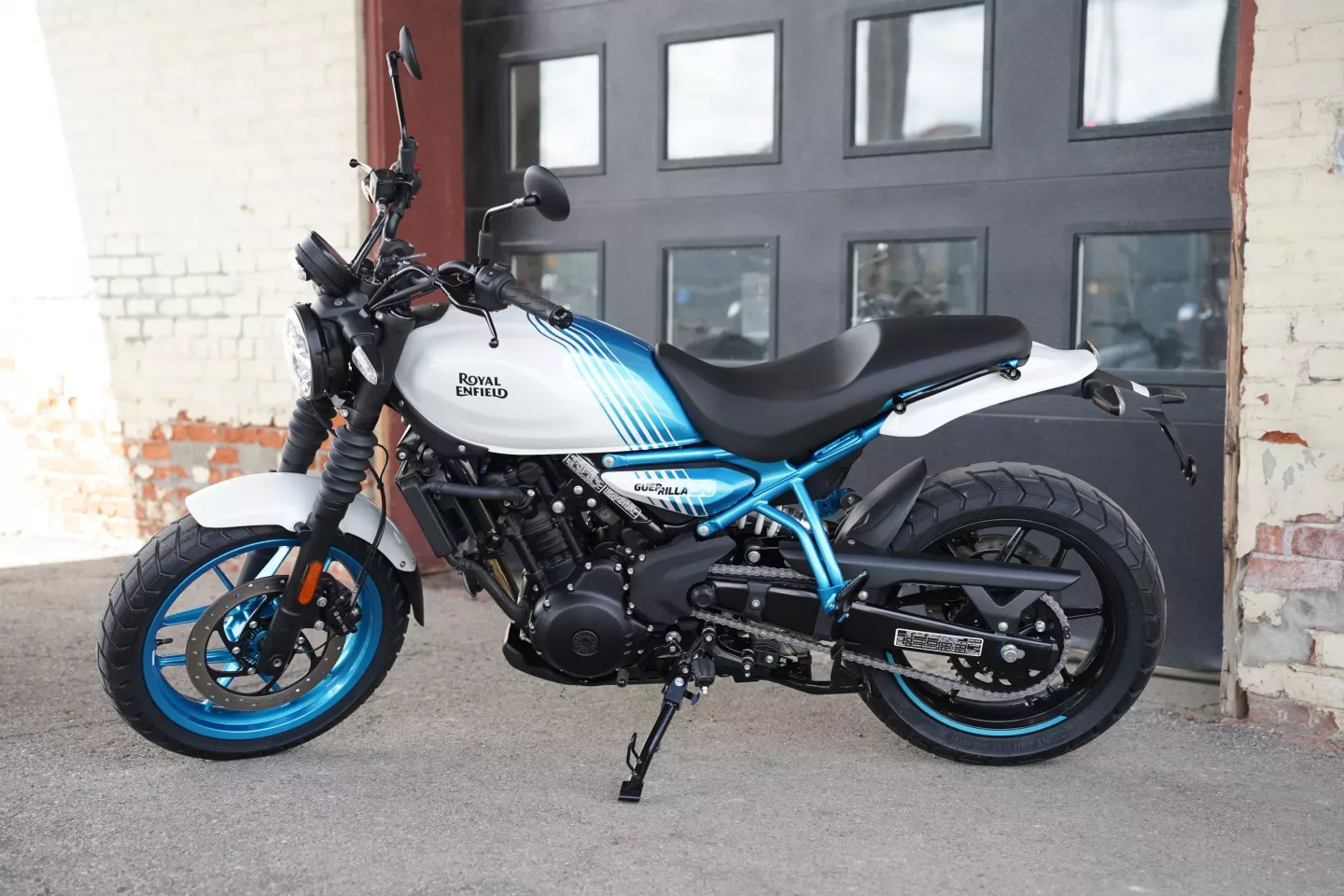 2026 Royal Enfield Guerrilla 450 - Brava Blue DEMO