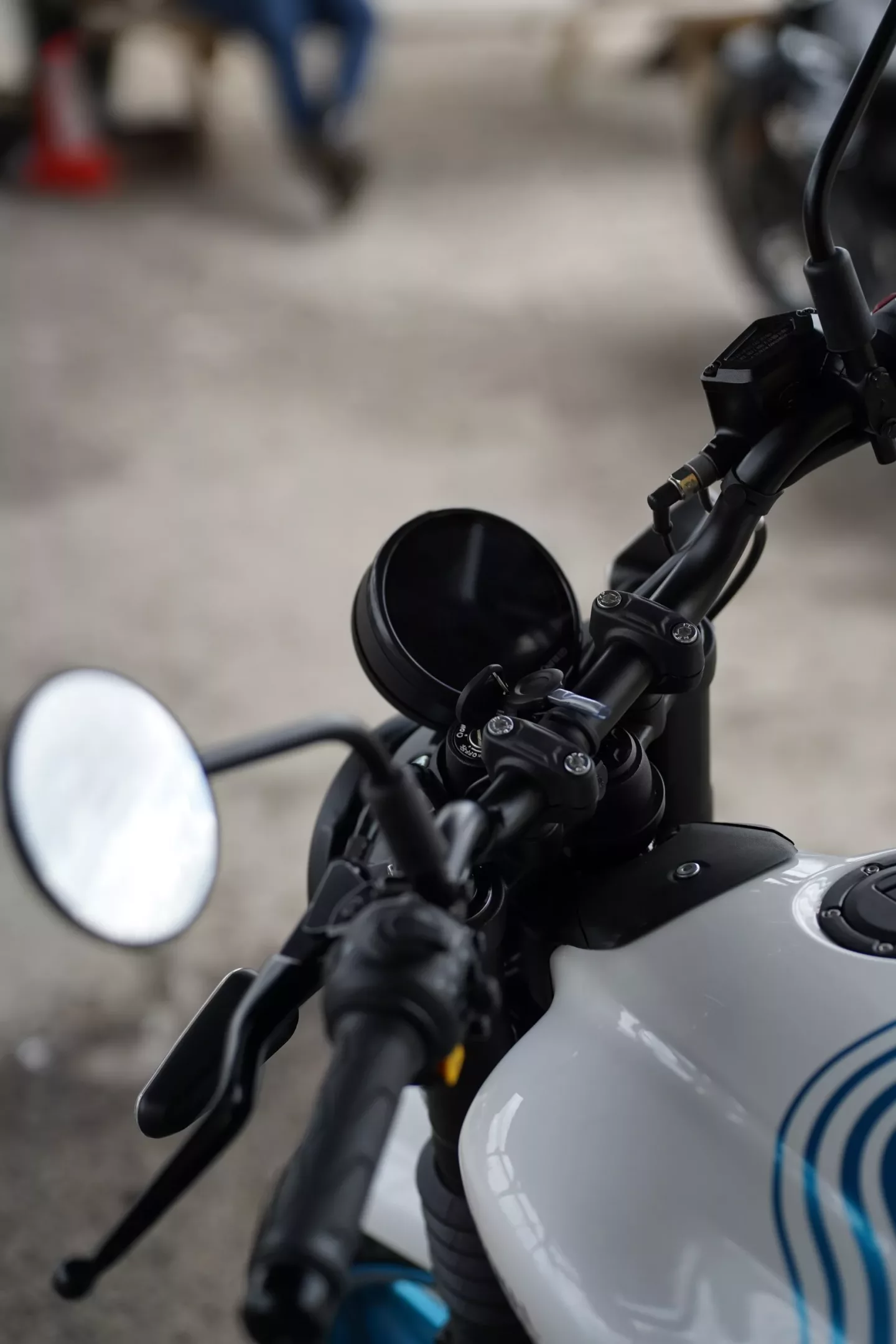2026 Royal Enfield Guerrilla 450 - Brava Blue DEMO