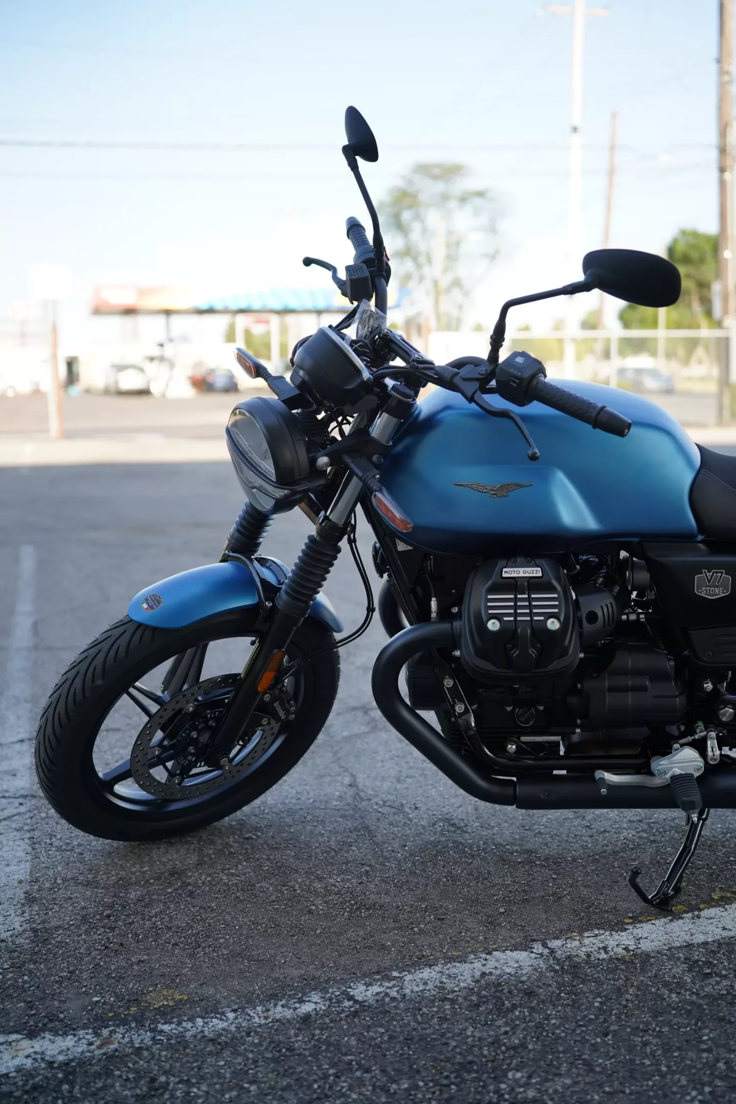 2026 Moto Guzzi V7 Stone - Blu Profondo