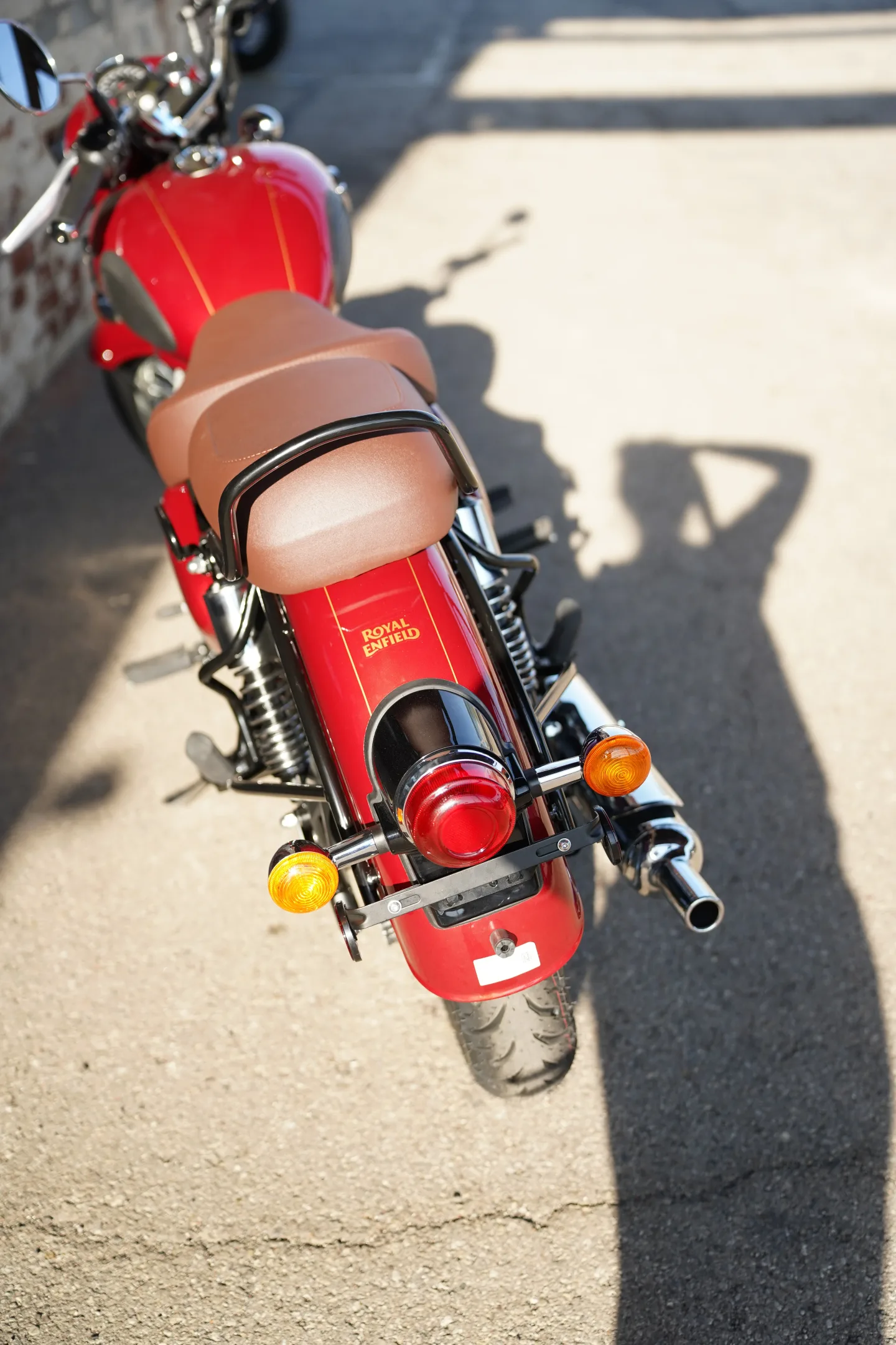 2027 Royal Enfield Classic 350 - Madras Red