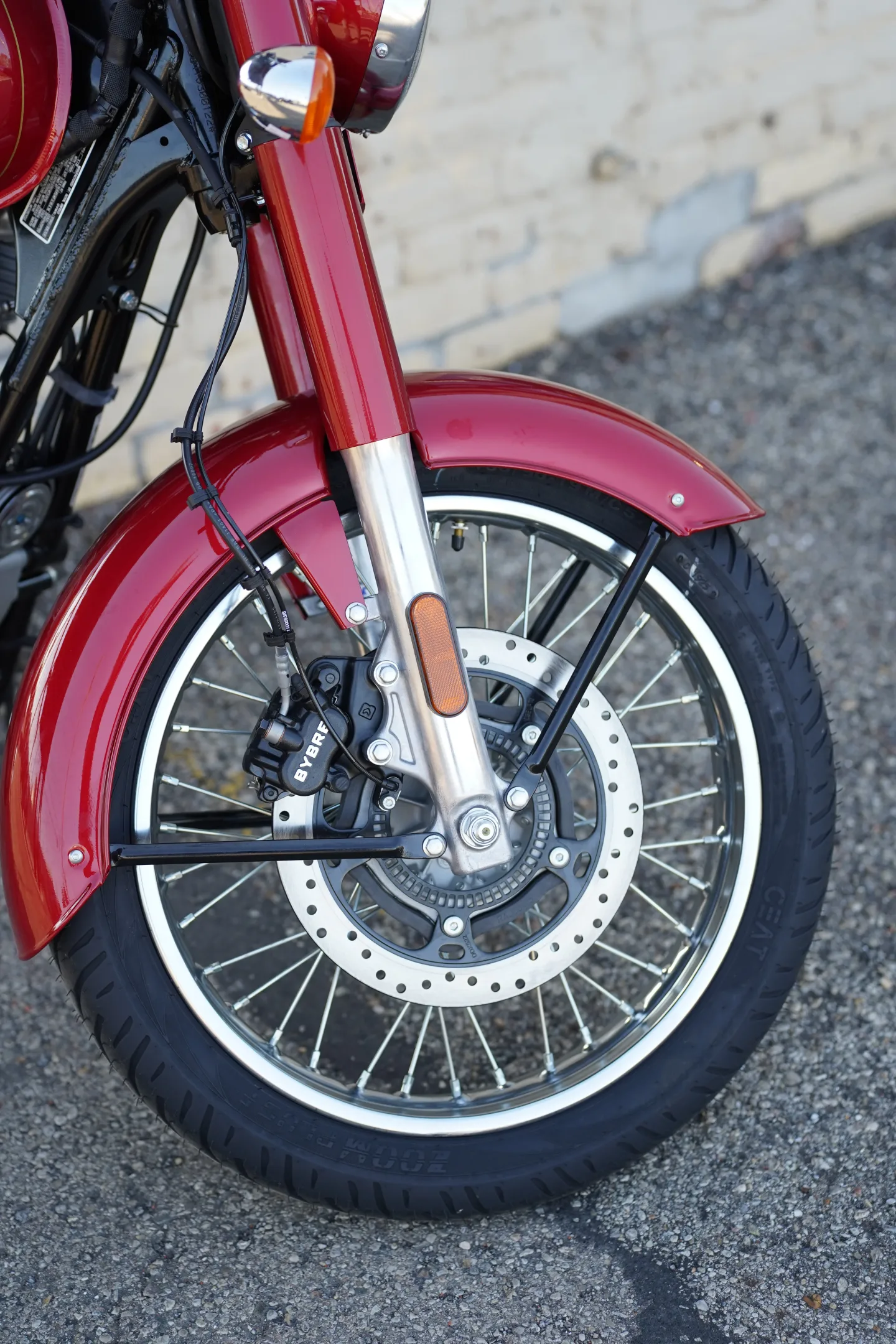 2027 Royal Enfield Classic 350 - Madras Red