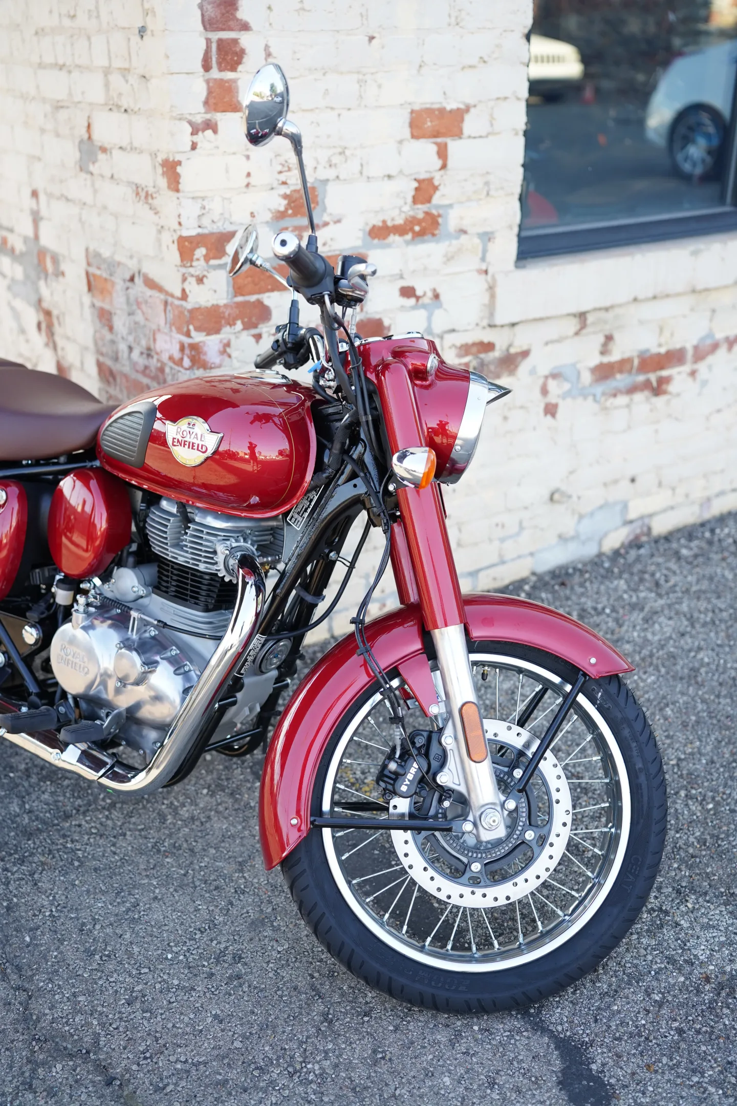 2027 Royal Enfield Classic 350 - Madras Red