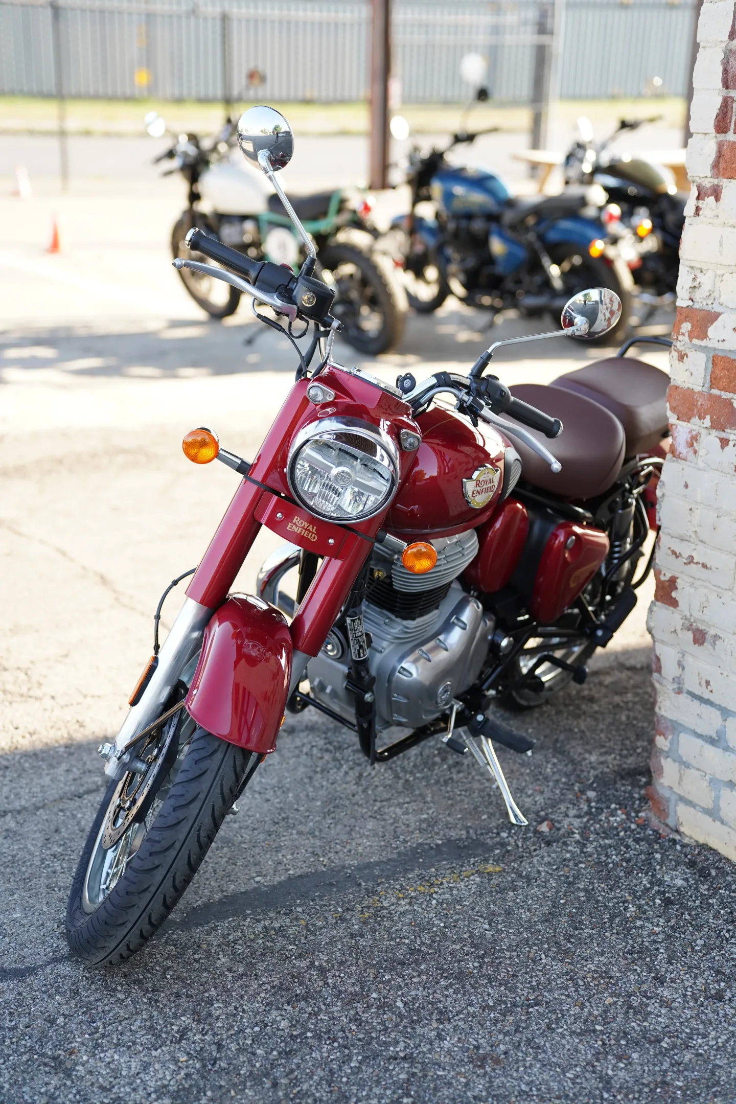 2027 Royal Enfield Classic 350 - Madras Red