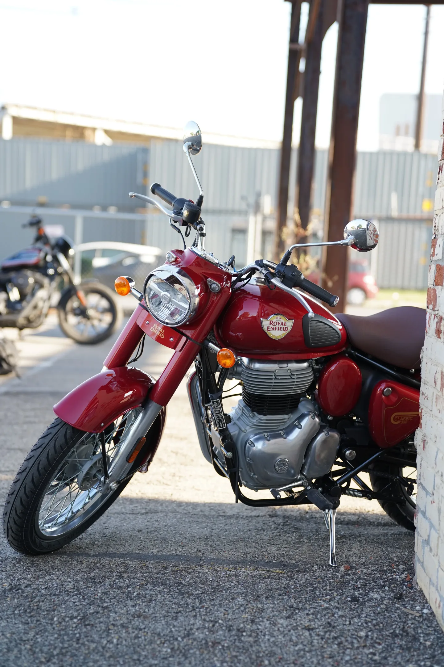 2027 Royal Enfield Classic 350 - Madras Red