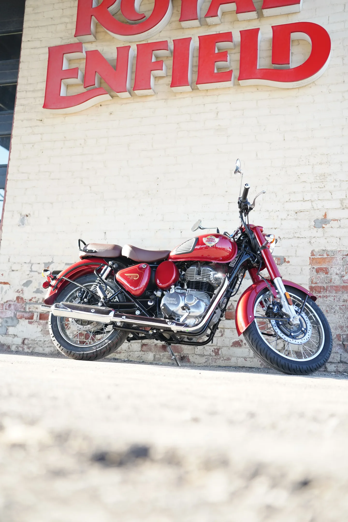 2027 Royal Enfield Classic 350 - Madras Red