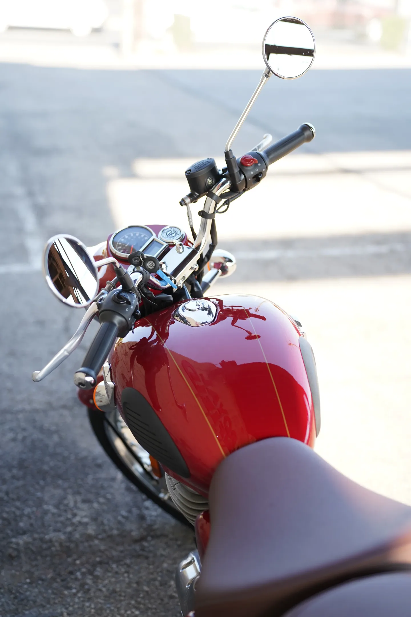 2027 Royal Enfield Classic 350 - Madras Red