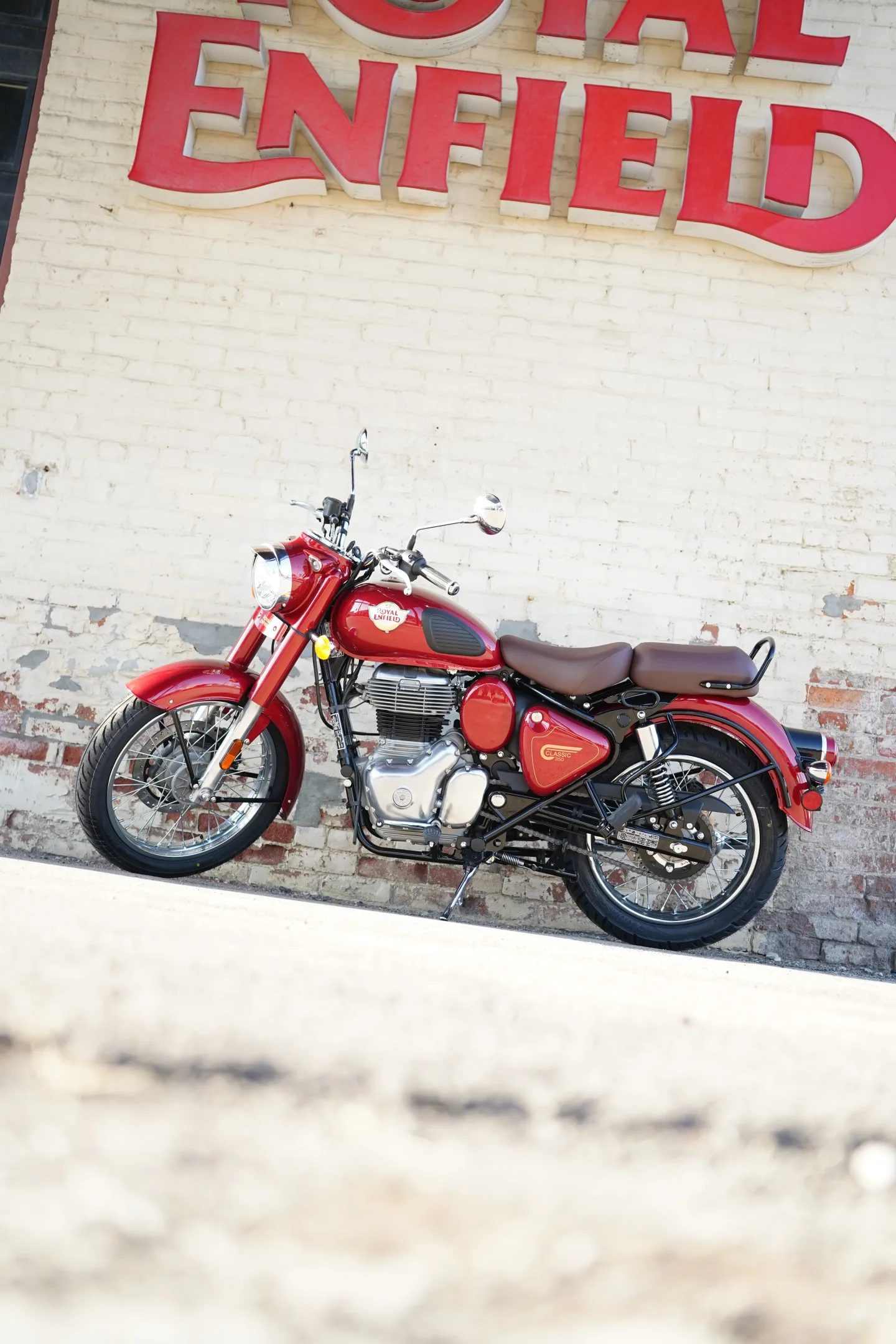 2027 Royal Enfield Classic 350 - Madras Red