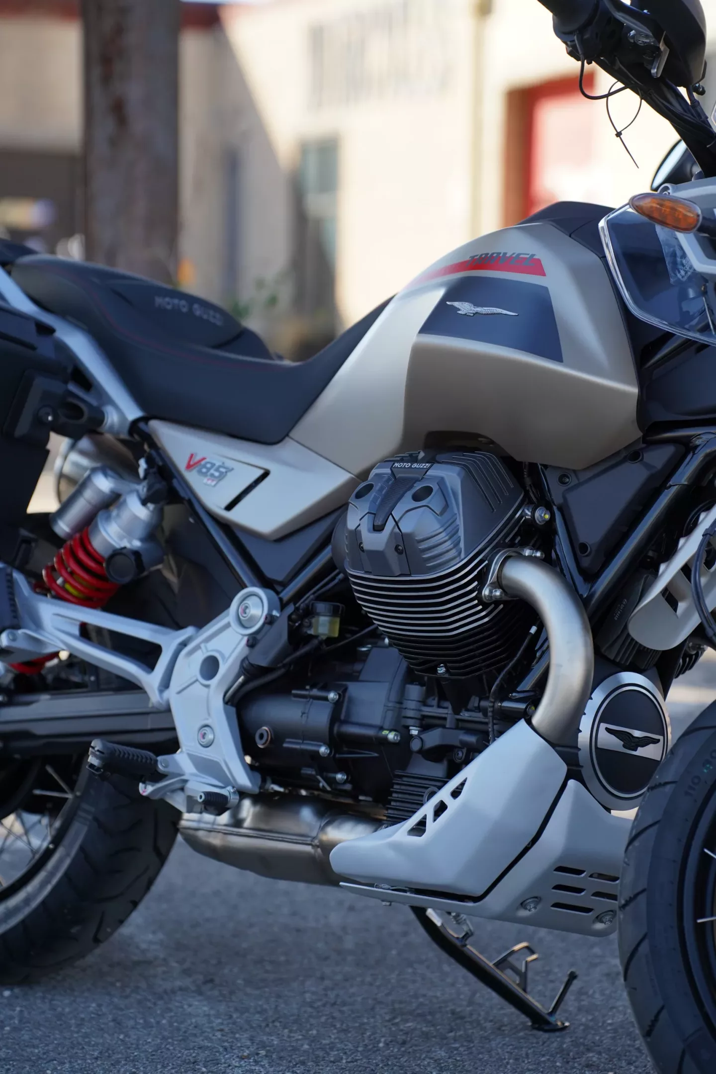 2026 Moto Guzzi V85TT - Travel
