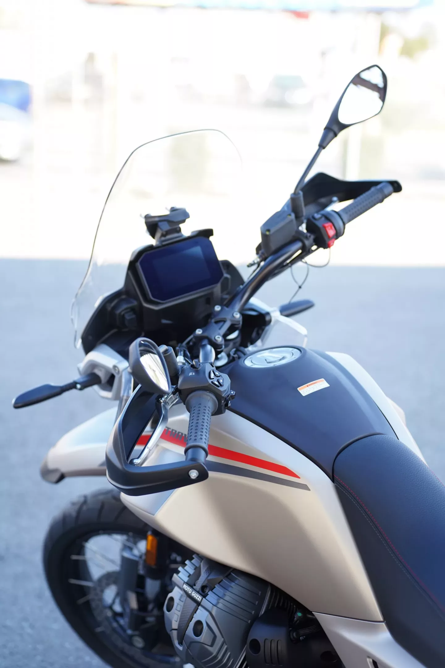 2026 Moto Guzzi V85TT - Travel