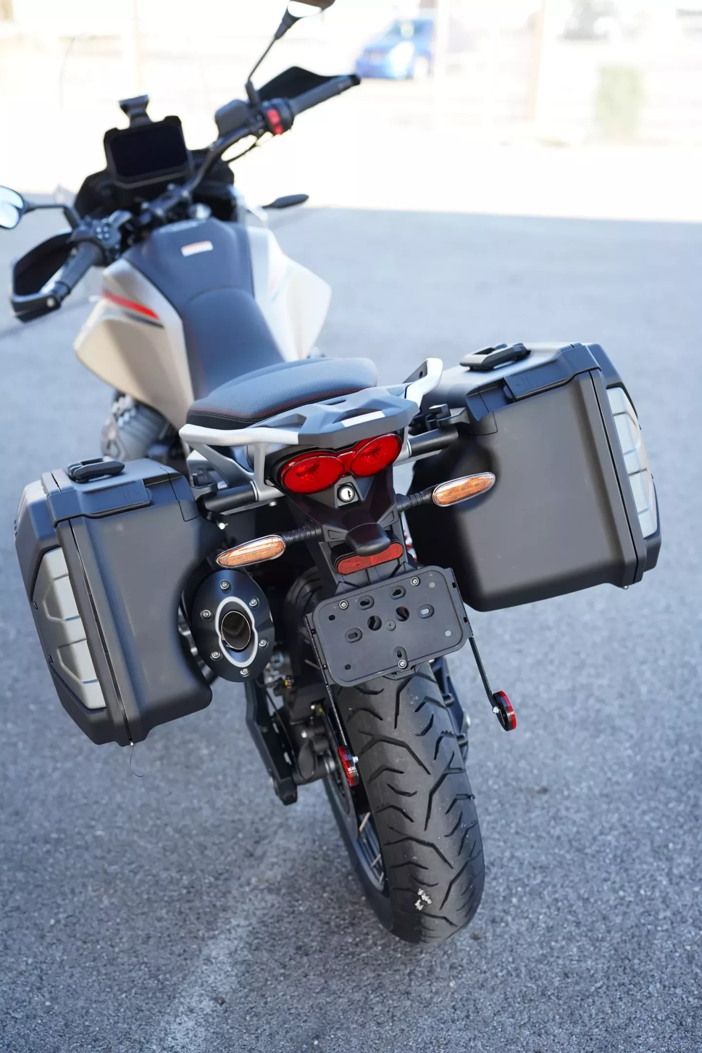 2026 Moto Guzzi V85TT - Travel