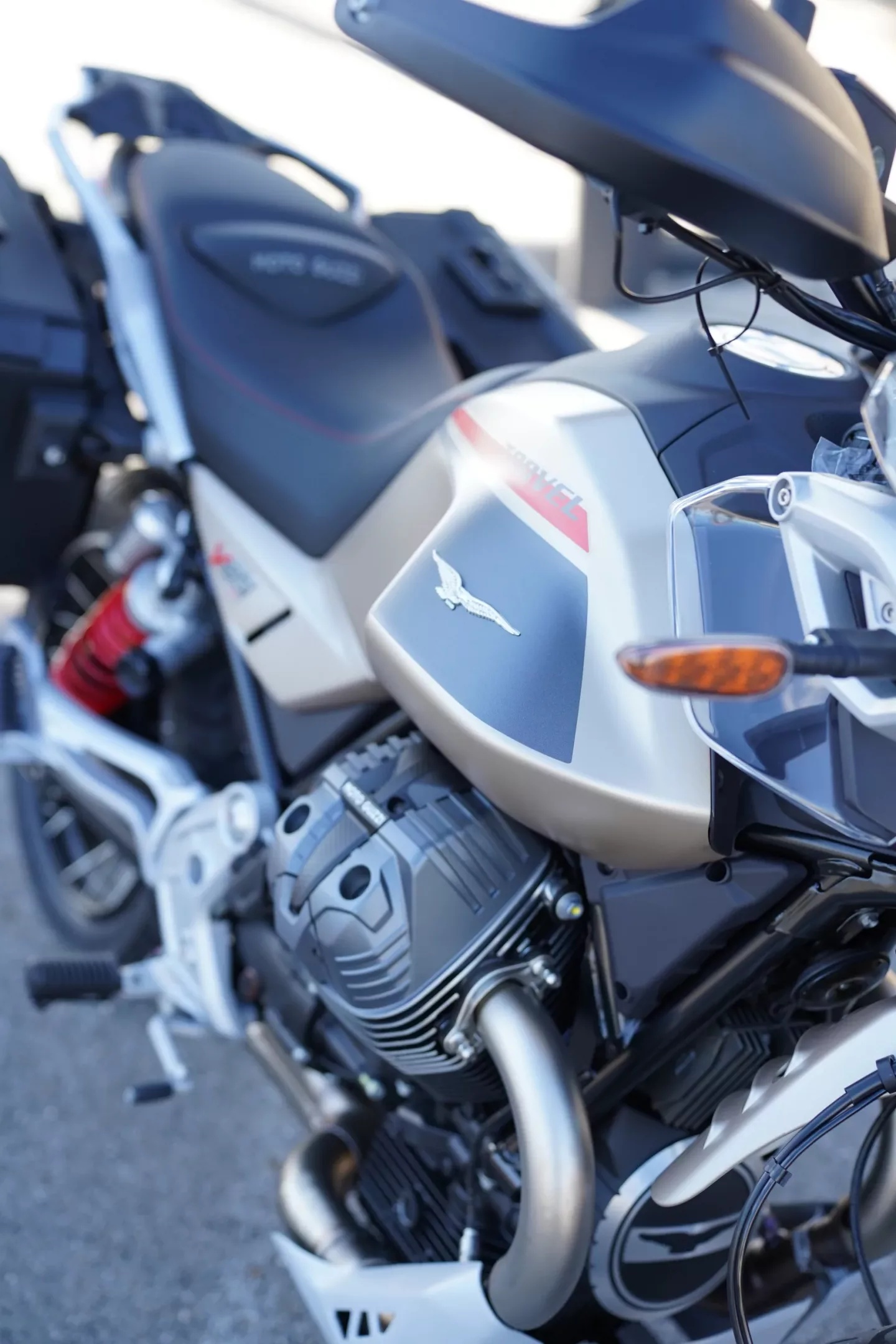 2026 Moto Guzzi V85TT - Travel