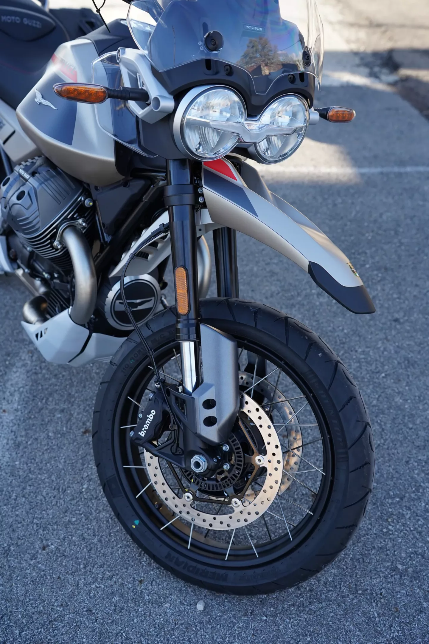 2026 Moto Guzzi V85TT - Travel