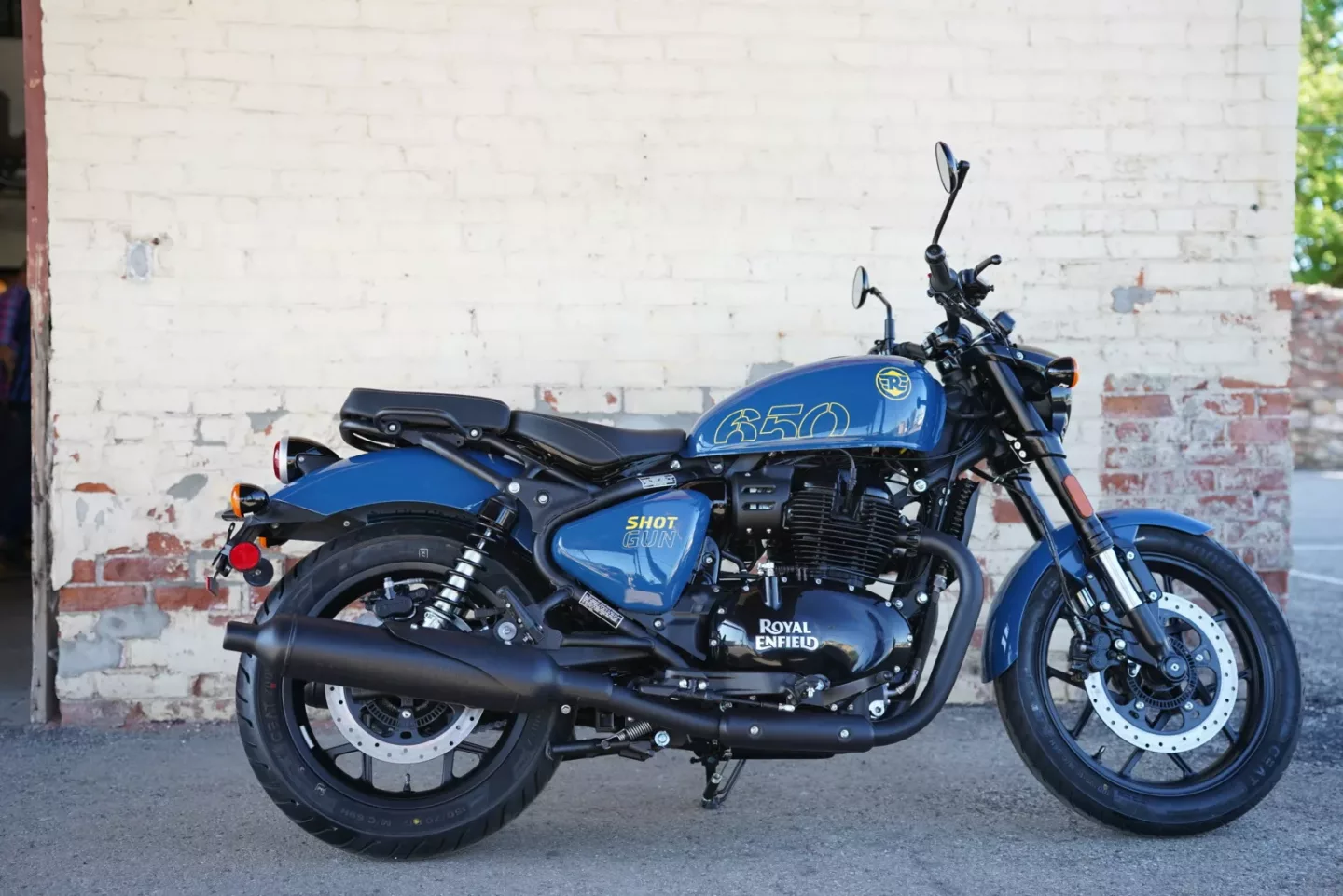 DSC08411 2024 Royal Enfield Shotgun 650 - Plasma Blue DEMO