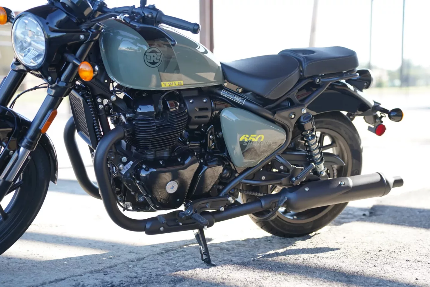 2026 Royal Enfield Shotgun 650 - Green Drill
