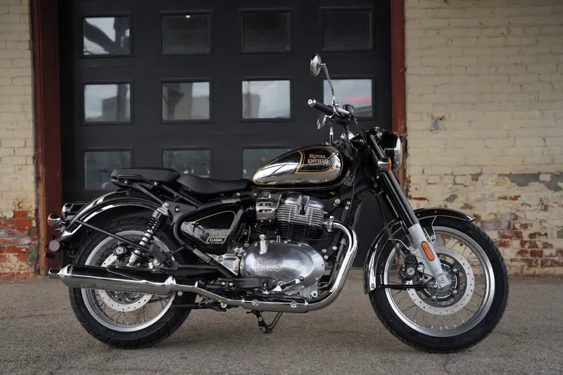2026 Royal Enfield Classic 650 - Black Chrome