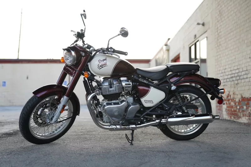 2026 Royal Enfield Classic 650 - Vallam Red