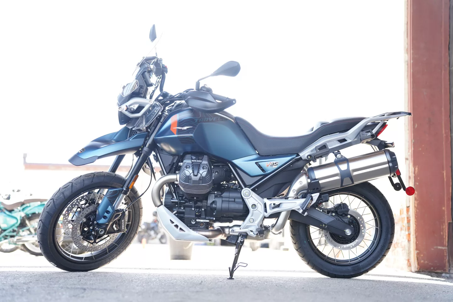 DSC09745 2026 Moto Guzzi V85TT Travel - Blue Zefiro