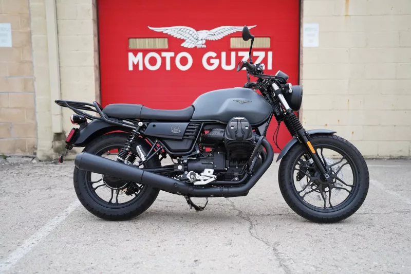 2020 Moto Guzzi V7 Stone - Grigio Granitico (Granite Grey)