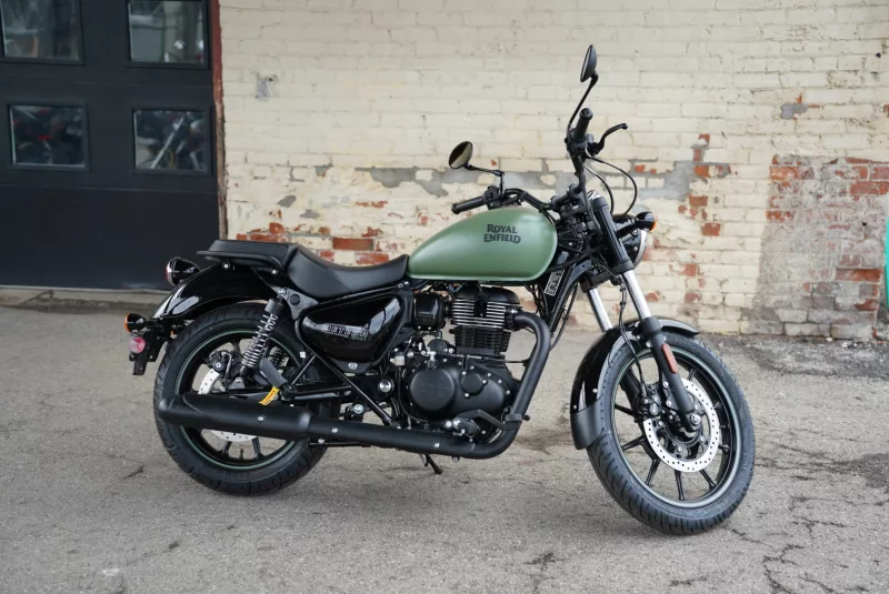 2024 Royal Enfield Meteor 350 - Fireball Matte Green