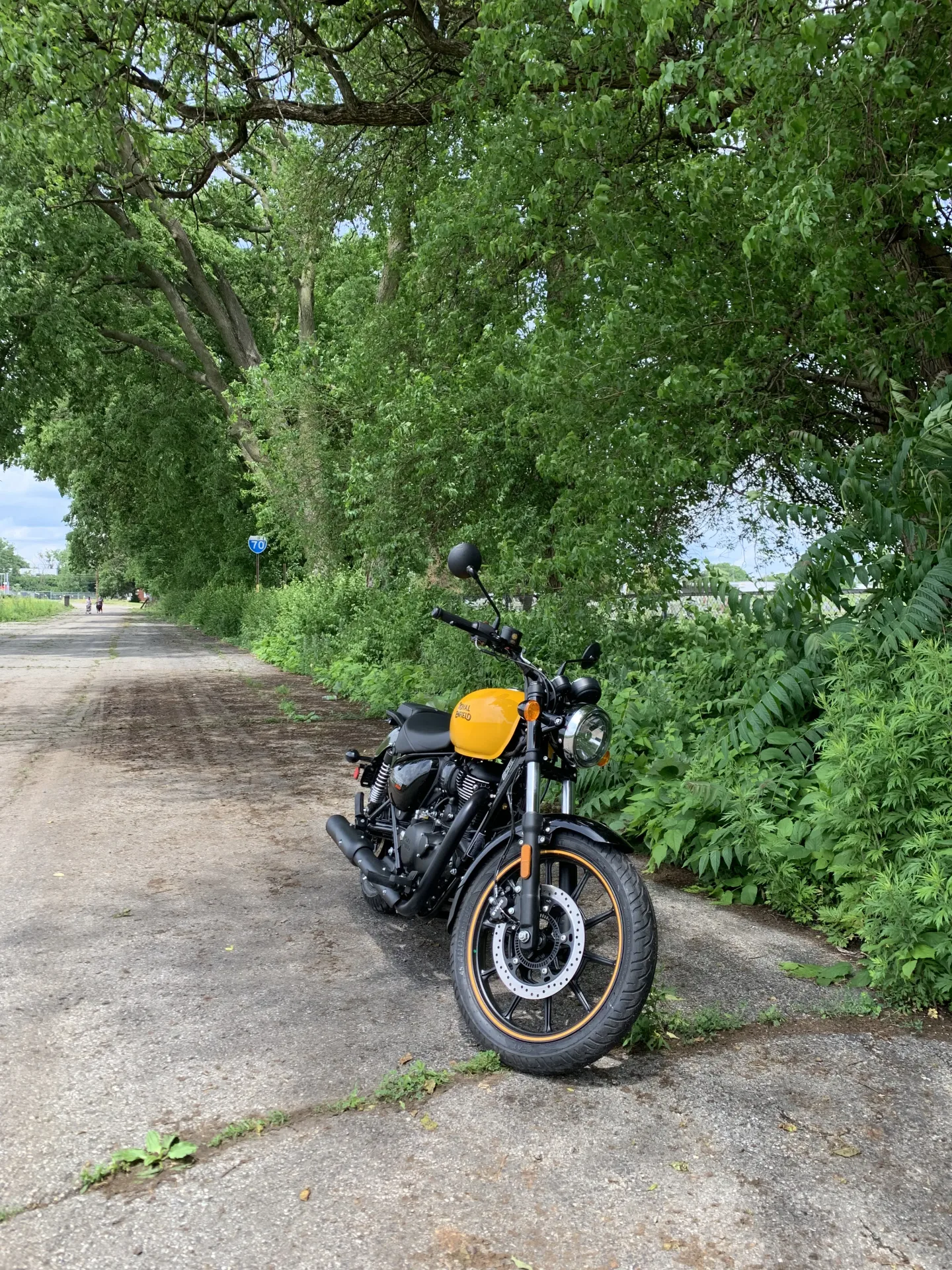 2024 Royal Enfield Meteor 350 - Fireball Yellow - DEMO