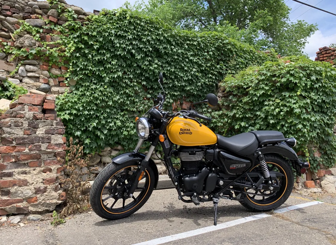 2024 Royal Enfield Meteor 350 - Fireball Yellow - DEMO
